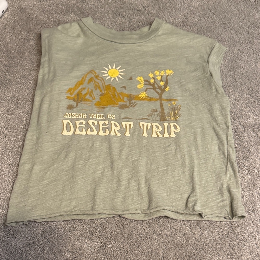 Desert Trip Graphic Tank Top - Olive
